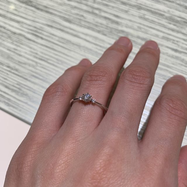 【TRECENTI(トレセンテ)の口コミ】 デザインは結婚指輪と合わせやすいデザインが多く、種類も豊富だった。ま…