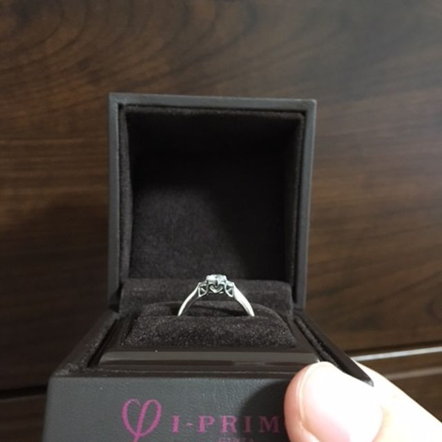 【アイプリモ(I-PRIMO)の口コミ】 彼と一緒に色々なお店を見て回る予定でしたが
雑誌等で色々見ていてもピン…