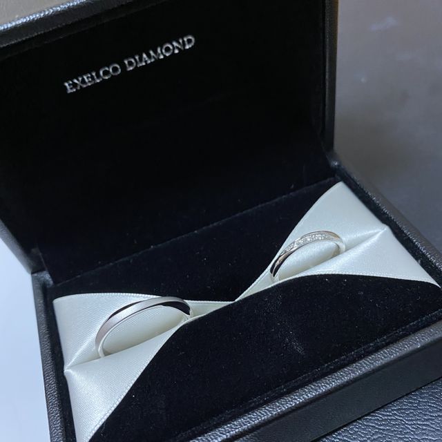 【エクセルコダイヤモンド(EXELCO DIAMOND)の口コミ】 雑誌などでダイアモンドが流れるようについているデザインが素敵だと思っ…