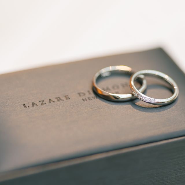 【ラザール ダイヤモンド(LAZARE DIAMOND)の口コミ】 もともとネットで見ていて、ダイヤモンドの綺麗なラインと、男性用のリン…