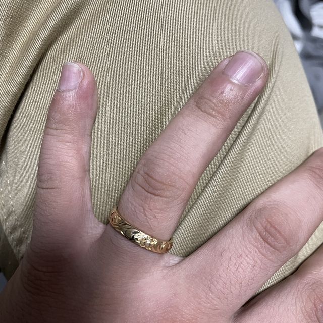 【Makana(マカナ)の口コミ】 元々、ハワイアンのデザインが好きだったのですが、一人一人の指輪を手作…