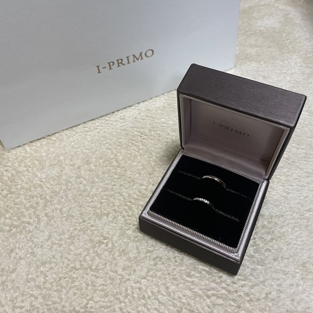 【アイプリモ(I-PRIMO)の口コミ】 シンプルで、かつ少しダイヤが入っているものを探していたところ、ぴった…