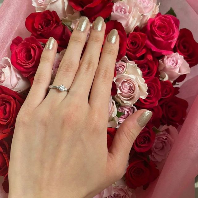 【4℃ BRIDAL(ヨンドシーブライダル)の口コミ】 指輪の決め手はコスパです。いくつかショップを回りましたが、4℃ブライダ…