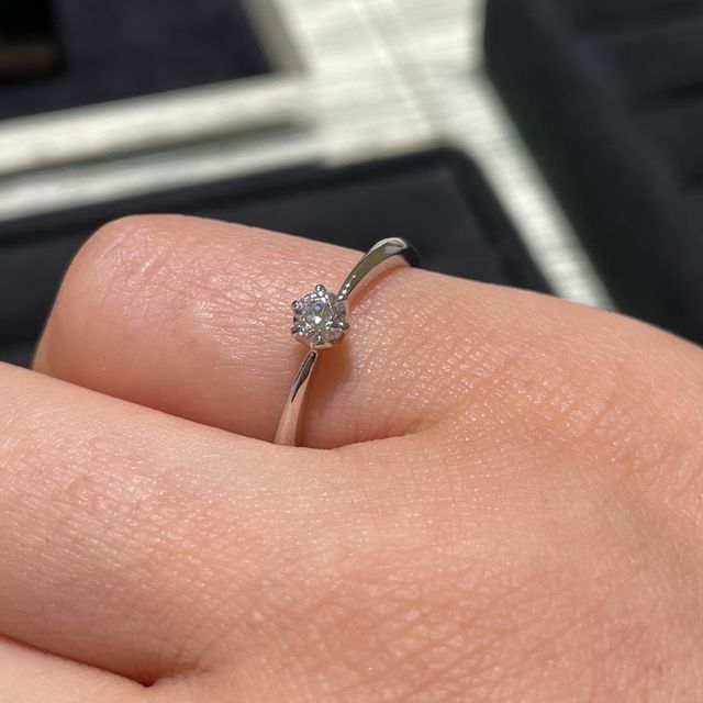 【TRECENTI(トレセンテ)の口コミ】 シンプルなデザインのものを探していました。自分自身の手や指の形状から…