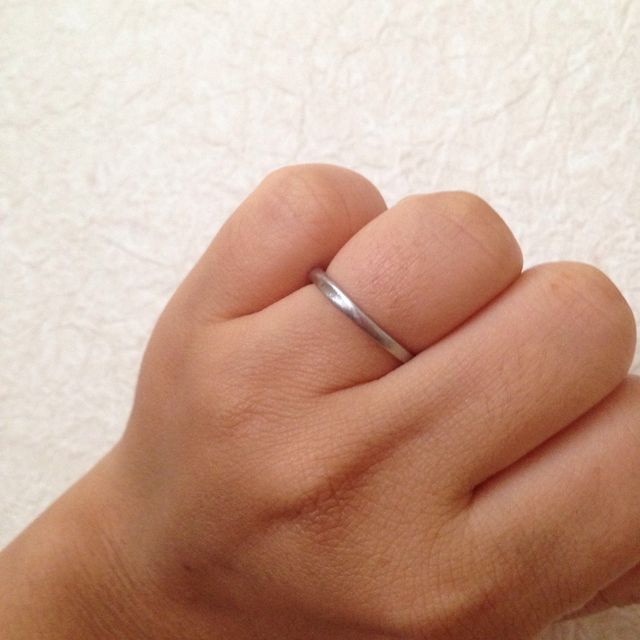 【4℃ BRIDAL(ヨンドシーブライダル)の口コミ】 お手軽価格で華奢なデザインでペアでしても男の人でもおかしくないものを…