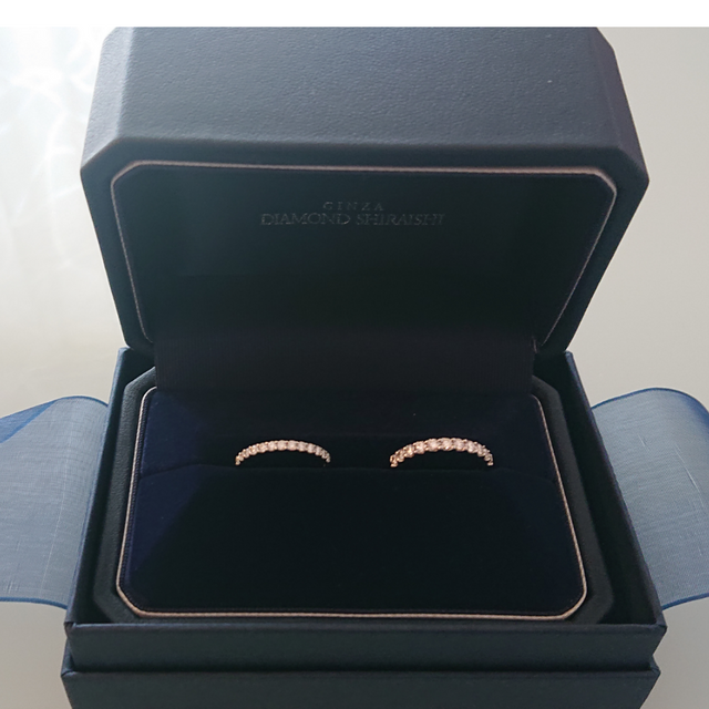 【銀座ダイヤモンドシライシの口コミ】 はじめはシンプルなものも検討していましたが、ハーフエタニティリングを…