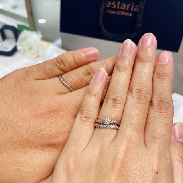 【festaria bijou SOPHIA(フェスタリア ビジュソフィア)の口コミ】 ストレートではなく動きのあるデザインが好きで、Vライン又はSラインで悩…