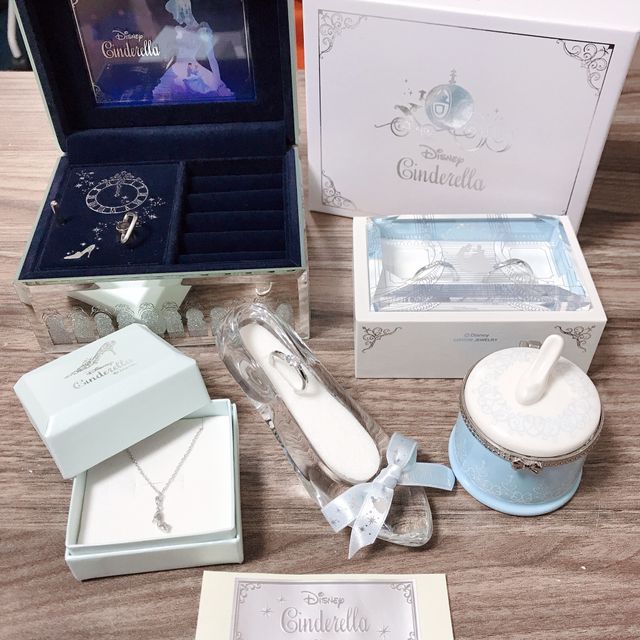 【Disney Cinderella(ディズニー シンデレラ)の口コミ】 ディスニーが好きなので、指輪もディズニーのラインナップから選びたい！…