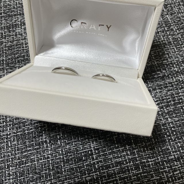 【CRAFY(クラフィ)の口コミ】 シンプルで何年先に付けていても馴染むように考えていましたが、特別感が…