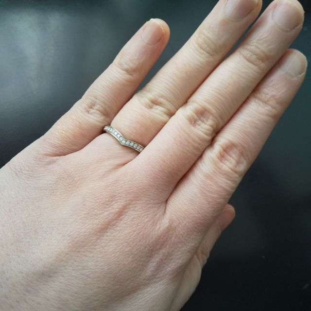 【ショーメ(CHAUMET)の口コミ】 ショーメにて、婚約指輪をまず決めて、それに合う結婚指輪を店員さんに勧…