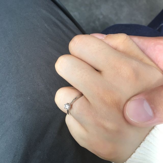 【銀座ダイヤモンドシライシの口コミ】 シンプルなデザインがとても気に入って購入しました。また、銀座ダイヤモ…