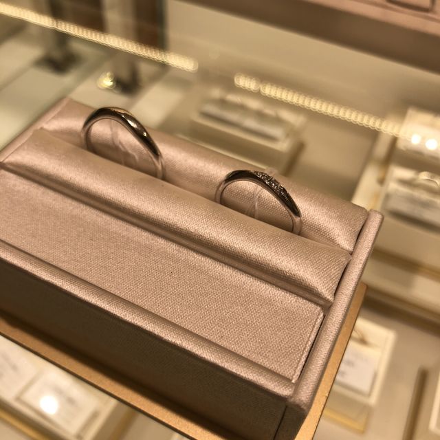 【ringram(リングラム)の口コミ】 丸みがあってダイヤが詰まっていてキラキラ輝いていて素敵な指輪です。ど…