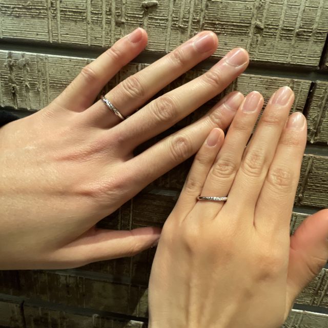 【アイプリモ(I-PRIMO)の口コミ】 ヘラクレスというデザインは、お互いのリングを重ねるとそのラインが交わ…