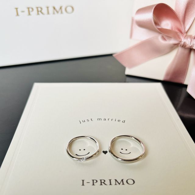 【アイプリモ(I-PRIMO)の口コミ】 控えめのダイヤでシンプルだけどどの角度から見ても綺麗に見えるのがお気…