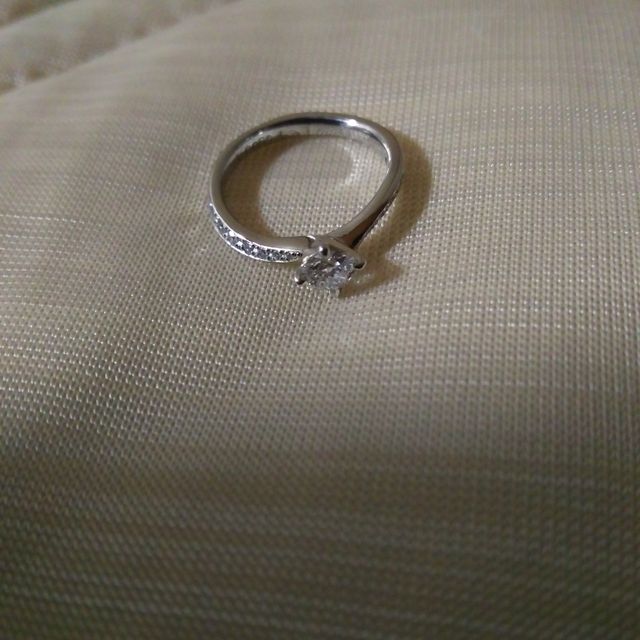 【宝寿堂(ほうじゅどう)の口コミ】 友人の紹介で店舗を訪ねました。最初はサンプルを見るだけのつもりでした…