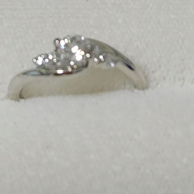 【WATANABE / 卸商社直営　渡辺の口コミ】 セミオーダーで自分の好きな組み合わせでつくっていただきました。ダイヤ…