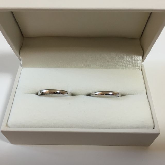 【TANZO.(鍛造指輪)の口コミ】 とにかく丈夫で頑丈な指輪を希望する彼と槌目のデザインを希望する私、両…