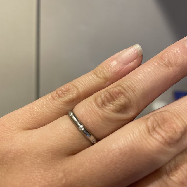 【カルティエ(Cartier)の口コミ】 シンプルにつけられて、男女ペア、ダイヤがついてるけど日常使いで邪魔に…