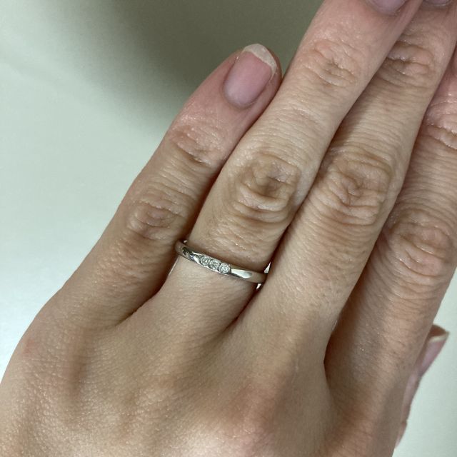【canal4℃(カナルヨンドシー)の口コミ】 指輪の決め手になったのは、3石並んだ丸いダイヤモンドのデザインが気に入…