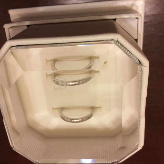 【4℃ BRIDAL(ヨンドシーブライダル)の口コミ】 シンプルで太さもちょうどよく、価格も予算内だったため。長く使いたかっ…