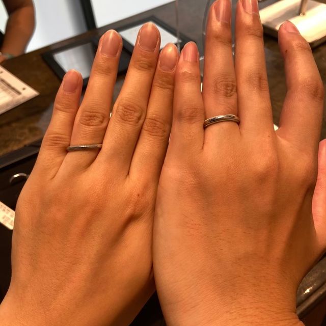 【ティファニー(Tiffany & Co.)の口コミ】 ミル打ちが綺麗で、この指輪を見ると、ティファニーだとわかるという店員…