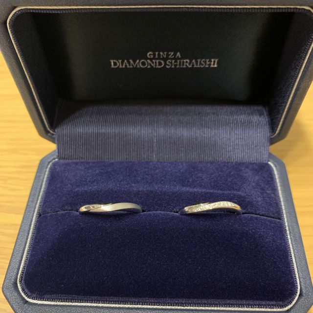 【銀座ダイヤモンドシライシの口コミ】 派手すぎずシンプルなもの、普段使いしやすそうな指輪を探していました。…
