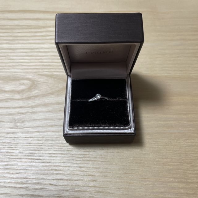 【アイプリモ(I-PRIMO)の口コミ】 1番の決め手は結婚指輪とセットになっているものだったためです。
色々な…