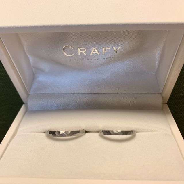 【CRAFY(クラフィ)の口コミ】 オリジナルの指輪を作りたいのと、自分自身が金属アレルギー持ちのため成…