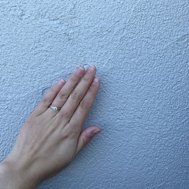 【エクセルコダイヤモンド(EXELCO DIAMOND)の口コミ】 なんと言ってもダイヤモンが浮いていることです！つけている時は側面から…