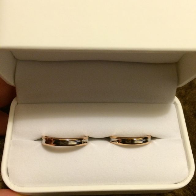 【True Love(トゥルーラブ)の口コミ】 ピンクゴールドとプラチナの
2色のリングが欲しくて
いろいろなブランドを…