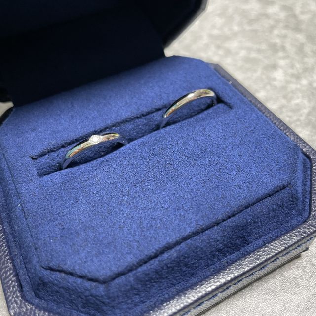 【ROYAL ASSCHER(ロイヤル・アッシャー)の口コミ】 婚約指輪がロイヤル・アッシャーだったので、結婚指輪も同じくロイヤル・…