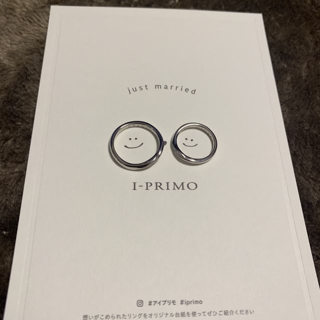 【アイプリモ(I-PRIMO)の口コミ】 プラチナでダイヤ7つ入っているウェーブタイプの指輪。男性の指輪もお洒落…