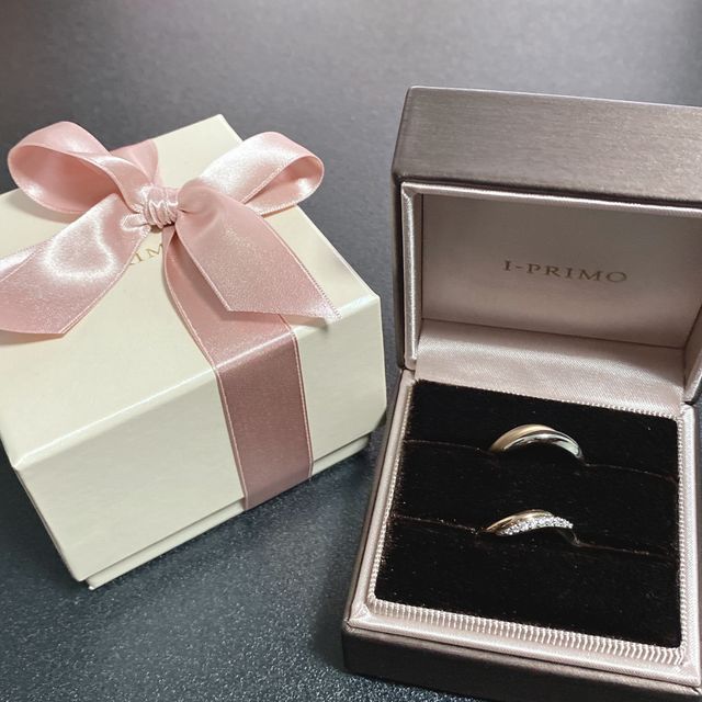 【アイプリモ(I-PRIMO)の口コミ】 指輪のデザインはなんばパークス店などの一部で限定品のものです。男性品…