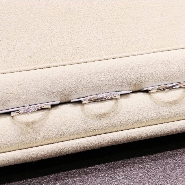 【TRECENTI(トレセンテ)の口コミ】 指輪の決め手は、つけ心地とシンプルながら華やかなデザインでした。TRECE…