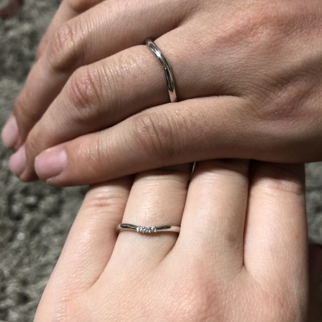 【アイプリモ(I-PRIMO)の口コミ】 お互い仕事で着けられない職業なので、私服でも浮かないシンプルかつお洒…