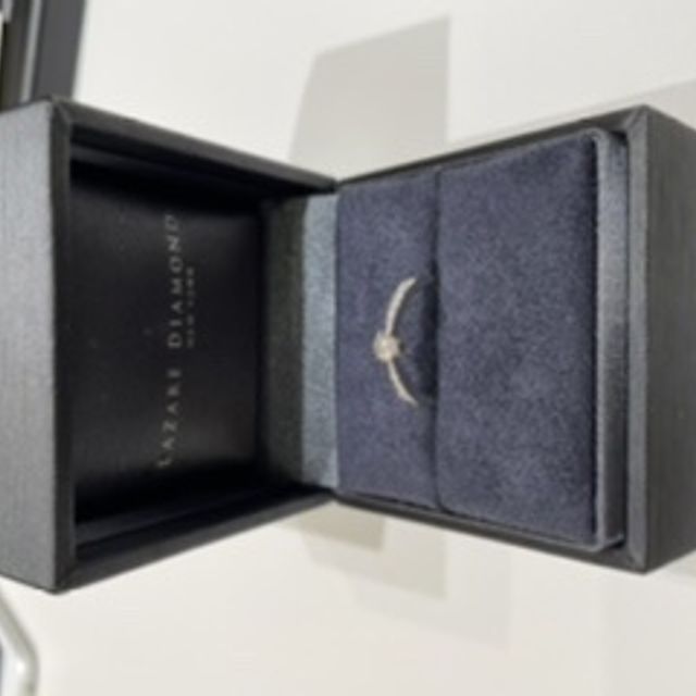 【ラザール ダイヤモンド(LAZARE DIAMOND)の口コミ】 ネットで検索しているときから気になっていた商品でした。実際につけてみ…