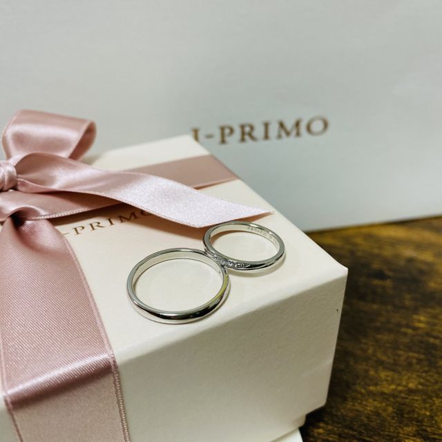 【アイプリモ(I-PRIMO)の口コミ】 ダイヤが入っているのですが、主張しすぎず洗練されたデザインがとても気…