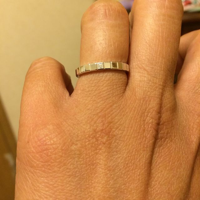 【ショパール(Chopard)の口コミ】 華奢なのに存在感があるところです。ホワイトゴールドなのですが、プラチ…