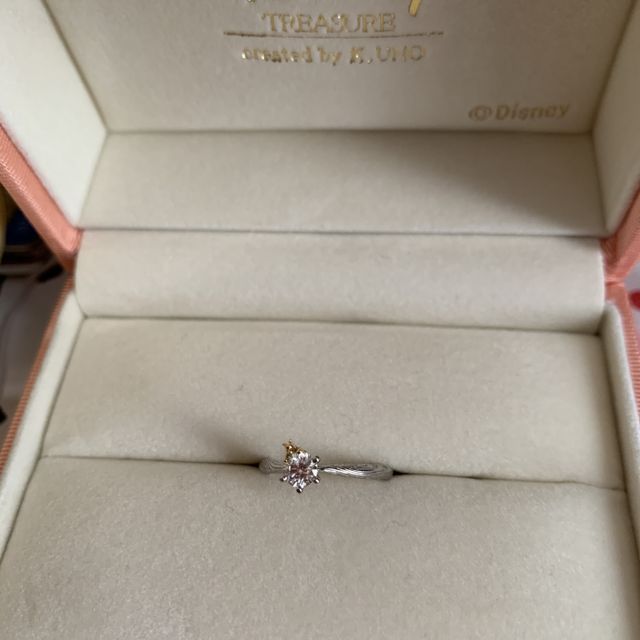 【ケイウノ ブライダル(K.UNO BRIDAL)の口コミ】 ゼクシィの雑誌をみていたら、ディズニーをモチーフにした指輪を発見！実…