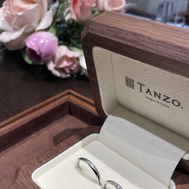 【TANZO.(鍛造指輪)の口コミ】 ネットで調べた際にはオーダーメイドと強度で決めました。
お伺いして最初…