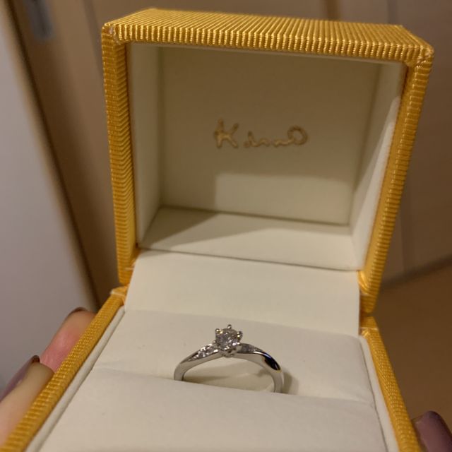 【ケイウノ ブライダル(K.UNO BRIDAL)の口コミ】 自分たちの希望のダイヤモンドの数や、イニシャルを台座に入れたりできた…