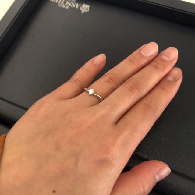 【ROYAL ASSCHER(ロイヤル・アッシャー)の口コミ】 伝統あるブランドであって品質に安心感を持った。長く付けられそうなデザ…