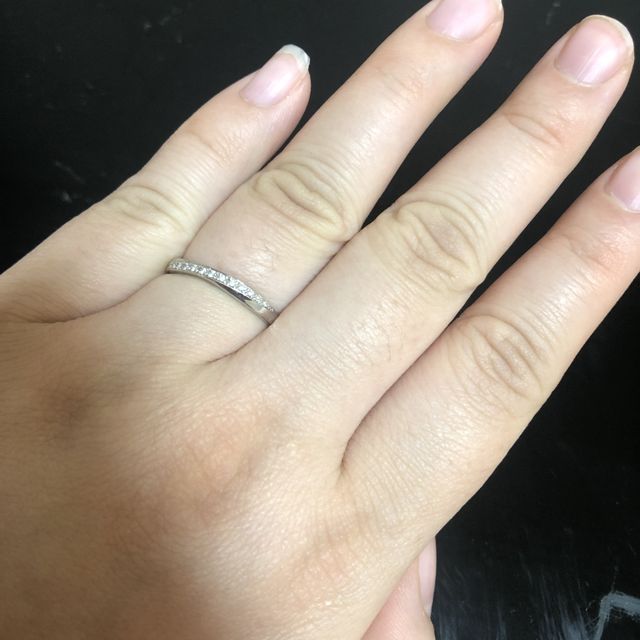 【SIND BAD(シンドバット)の口コミ】 シンドバットさんの指輪の形ごとに名前がりこちらは月虹でした。げっこう…