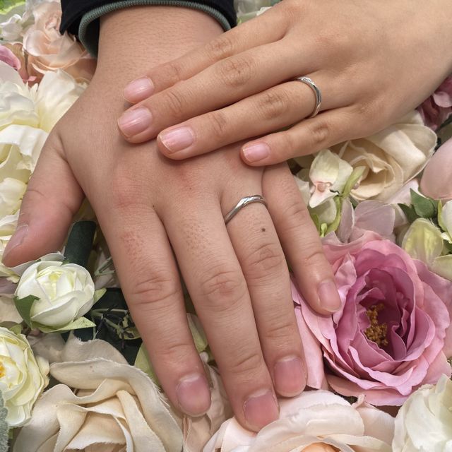 【アイプリモ(I-PRIMO)の口コミ】 アイプリモさんの全ての指輪を付けて、二人ともがこれがいいねと思った素…