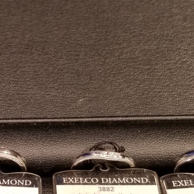 【エクセルコダイヤモンド(EXELCO DIAMOND)の口コミ】 結婚指輪を探していたので、ダイアモンドの品質が良いと聞いて伺いました…