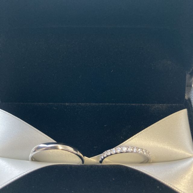 【エクセルコダイヤモンド(EXELCO DIAMOND)の口コミ】 つけ心地。
ハーフエタニティに憧れていましたが、指がAラインの為、根本…