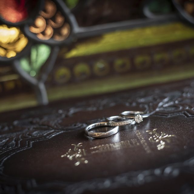 【ヴァンドーム青山(VENDOME AOYAMA)の口コミ】 指輪のデザインが気に入りました。リボンを織り込んだようなデザインです…