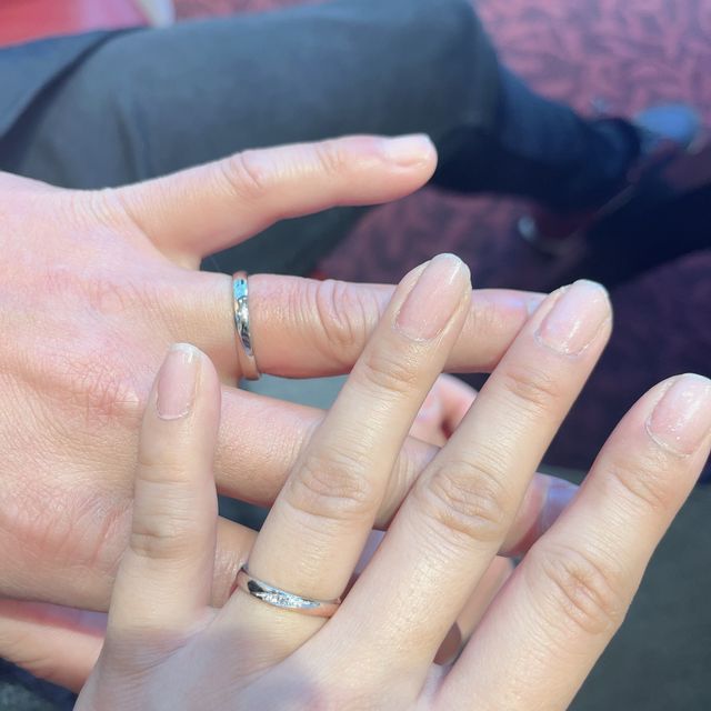 【ケイウノ ブライダル(K.UNO BRIDAL)の口コミ】 指輪自体に2色使いと言うのがとても気に入って、他にない、オリジナルのデ…