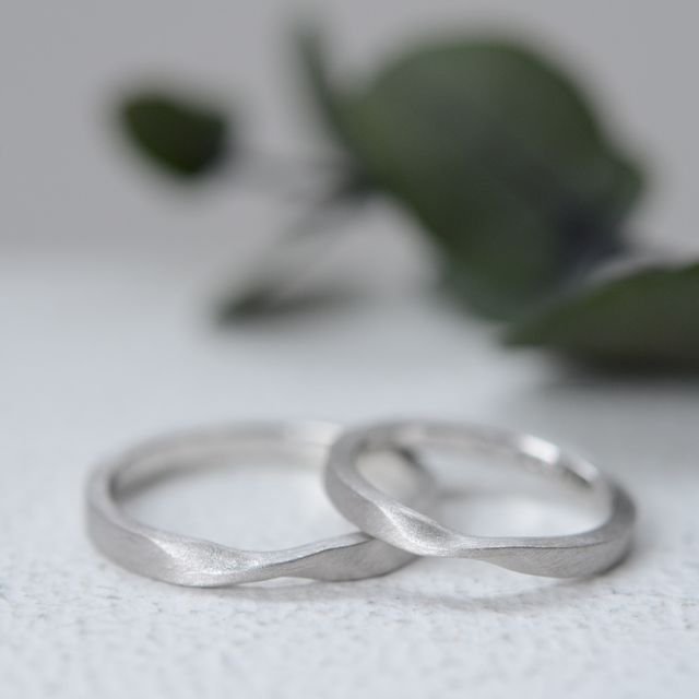 【CRAFY(クラフィ)の口コミ】 デザインはシンプルで、少し変化のあるものを、テイストはあまり派手なも…