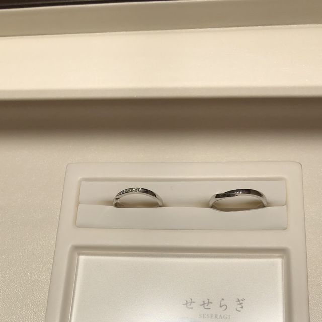 【俄(にわか)の口コミ】 シンプルかつオリジナリティのある指輪を探していた。シンプルなデザイン…